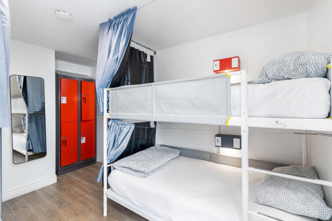 6-Bed Mixed Dormitory Room