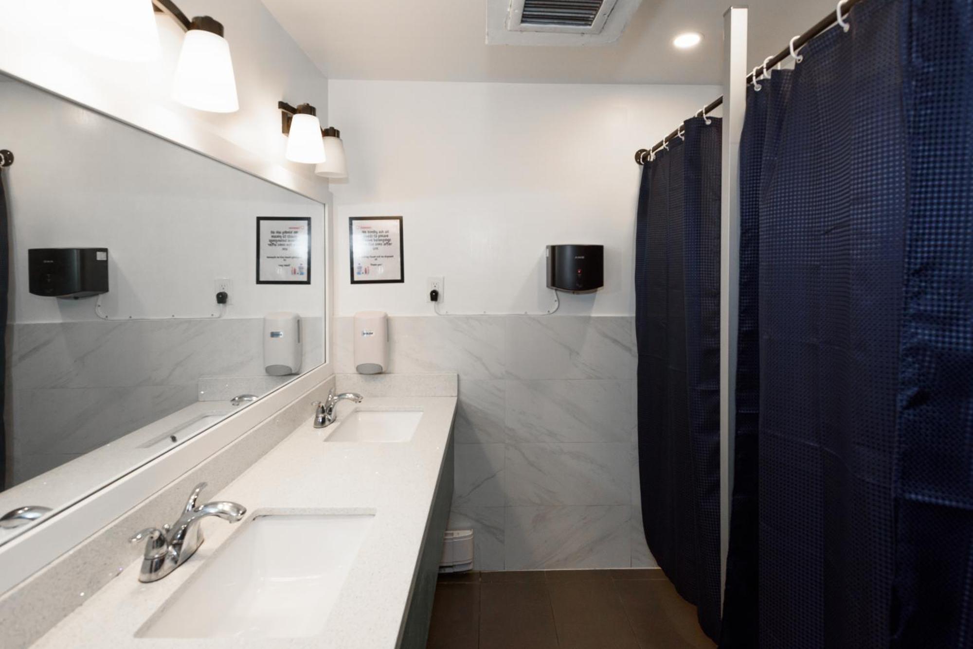 8-Bed Mixed Dormitory Room